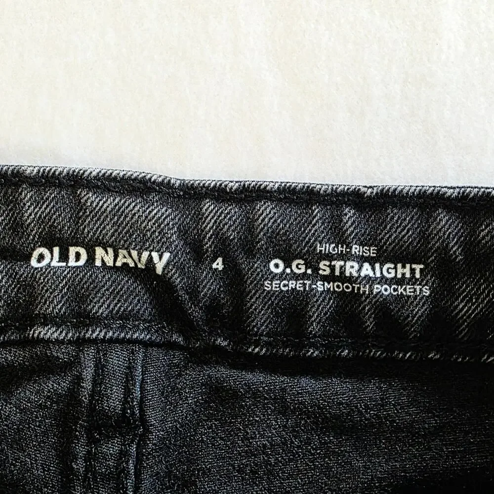 Old Navy O.G. Straight Shorts Size 4 Black Distressed High Rise Grunge Festival